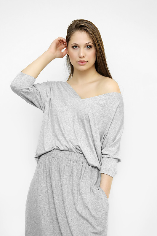 Szara bluzka Kamila z dzianiny V-neck Freeshion