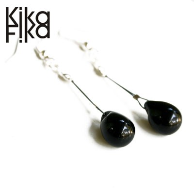 czarne krople Kika Fika