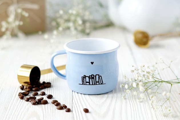 kubki Emaliowany Kubek Czytelnika