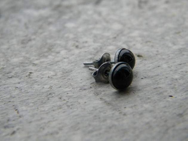 kolczyki wire wrapping 7mm oczarny onyks   - sztyfty