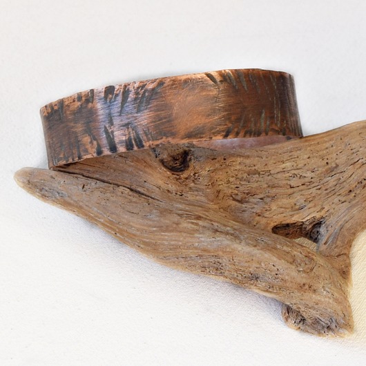 bransoletki - inne Bransoletka - bangla z kutej oksydowanej miedzi /69/