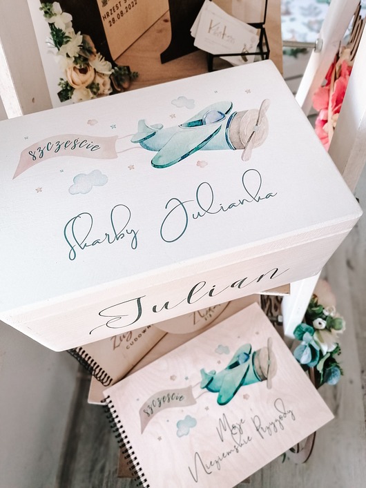 pokój dziecka - różne Zestaw dla chłopca SAMOLOT (pudełko i album)