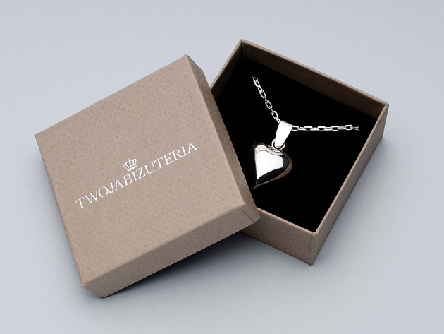 srebrne naszyjniki Naszyjnik srebrne serce na mocnym łańcuszku, Na Walentynki