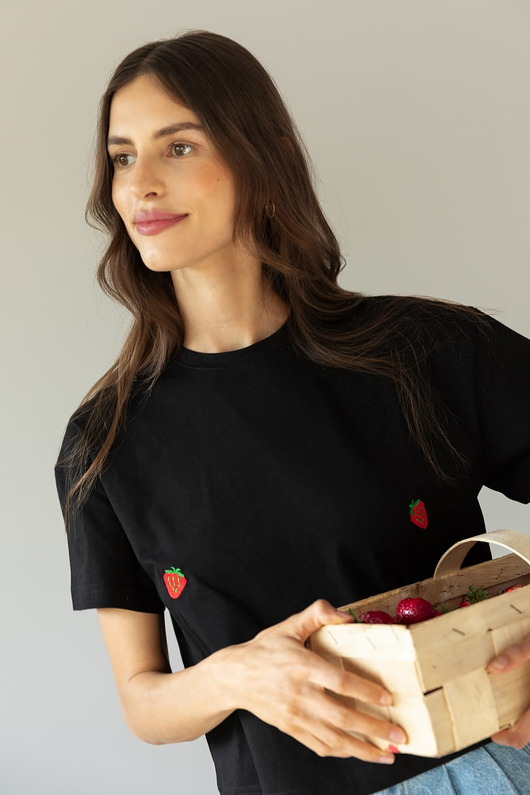 t-shirt damskie T-shirt Crop-Voila Czarny Truskawki