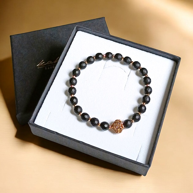 bransoletki z kamieni naturalnych Serce kanciaste złota lawa, fasetowany onyks mat, hematyt