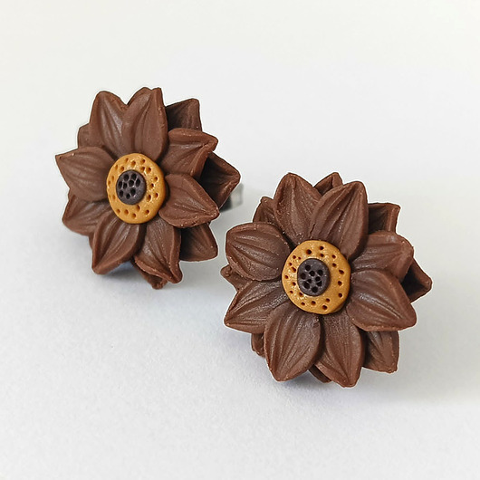 kolczyki z masy plastycznej Kolczyki kwiatki Brązowe słoneczniki z musztardowym środkiem