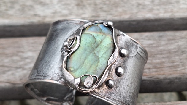 bransoletki wire wrapping Zielono - bransoletka regulowana
