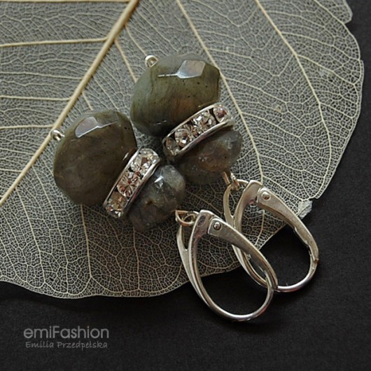 Fasetowany Labradoryt w kryształach MAREMI Jewelry