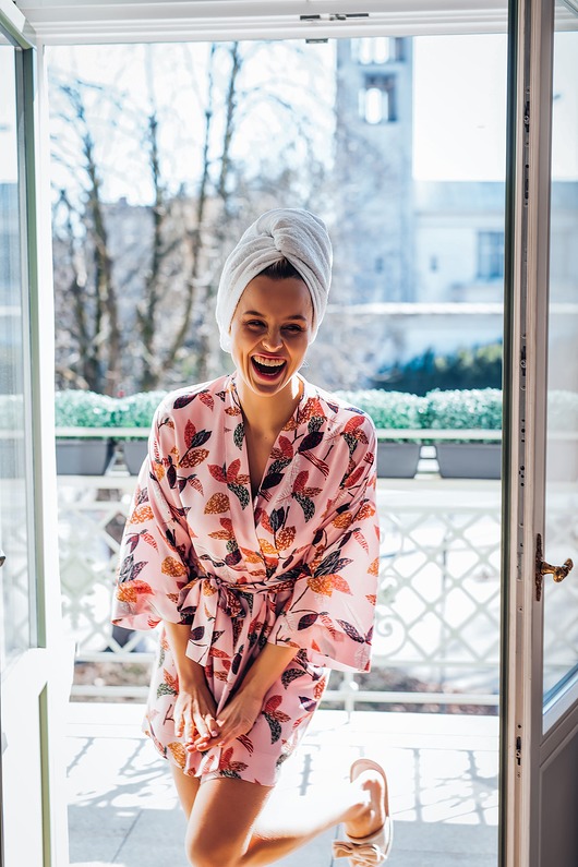 szlafroki damskie Szlafrok o kroju kimono-model 1(LA-106)