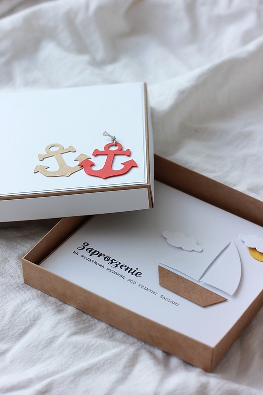 kartki scrapbooking Zaproszenie z żaglówką. W pudełku