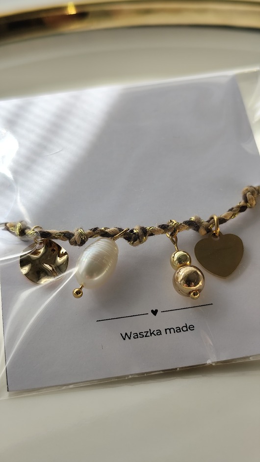 bransoletki na sznurku Bransoletka sznurek pleciony brązowa zawieszki