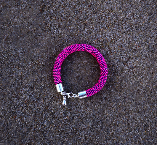 bransoletki ze szkła Bransoletka koralikowa fuksja neonowa
