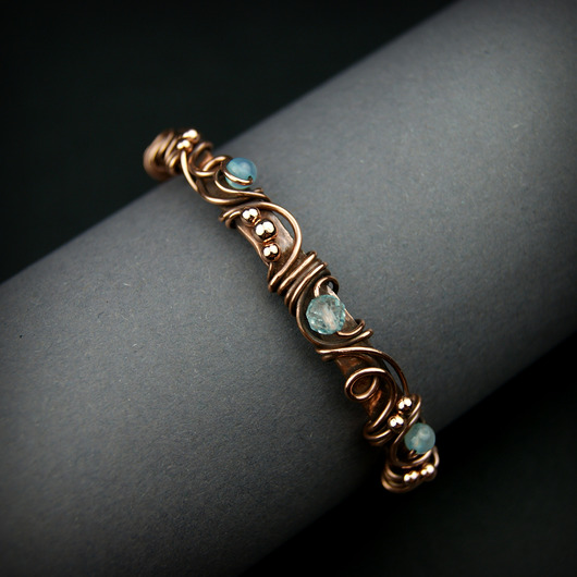 bransoletki wire wrapping Miedziana bransoleta z topazem i agatem