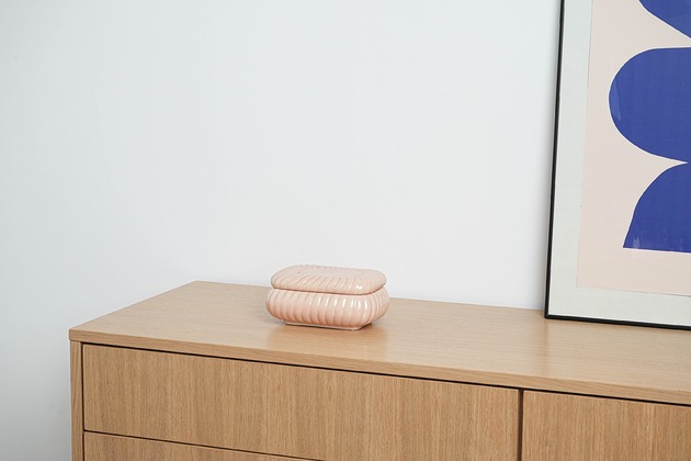 dodatki - różne Perełkowa szkatułka ceramiczna, włoski design, lata 70, produkcja: Włochy