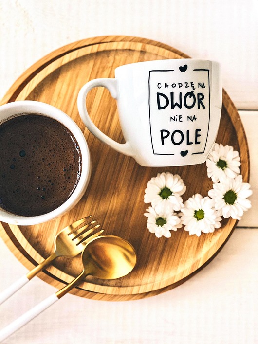 kubki Kubek CHODZĘ NA DWÓR NIE NA POLE