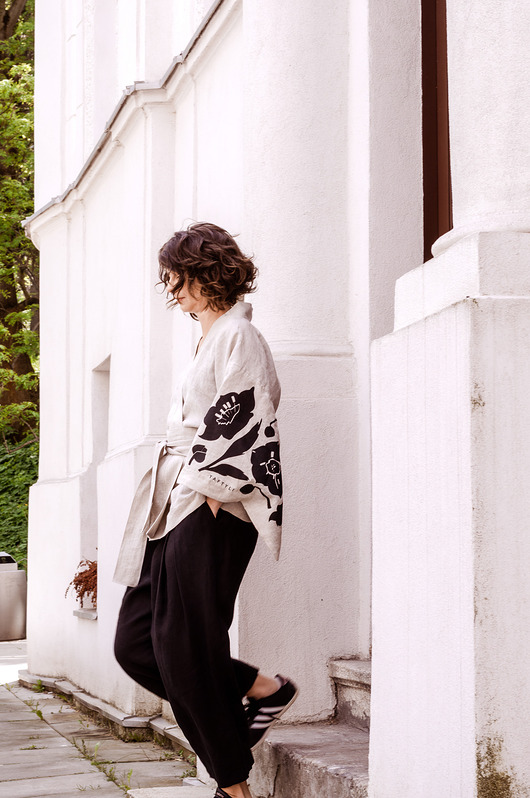 bluzki kimonowe damskie Kimono lniane drukowane ciemiernik, lniana bluzka naturalny jasny.