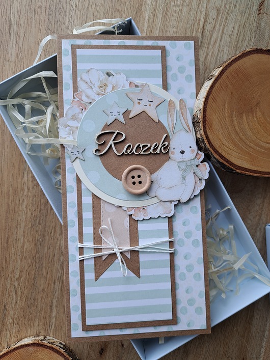 kartki scrapbooking Delikatna, warstwowa kartka na roczek dla chłopca