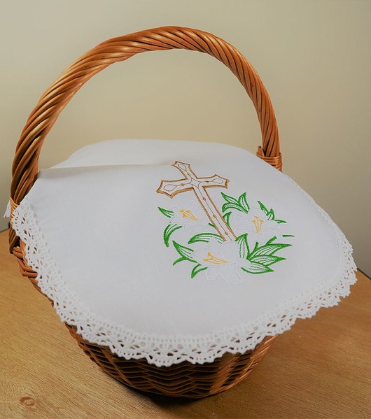 koszyki wielkanocne Serwetka do koszyka Wielkanocnego KRZYŻ lilie