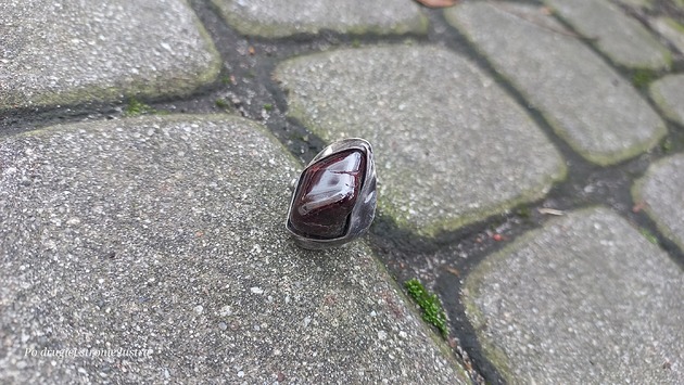 pierścionki - różne Rzut granatem - pierścionek regulowany