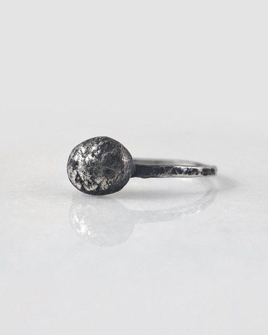 pierścionki srebrne Pierścionek Kamyk - rozm. 16 - srebrny - unikat