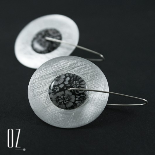 Circles Mono Flowers Olga Zielińska