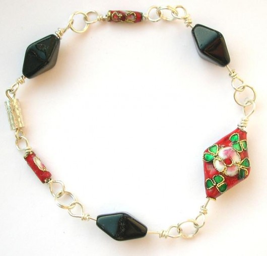 CLOISONNE - Czerwono-czarna agis