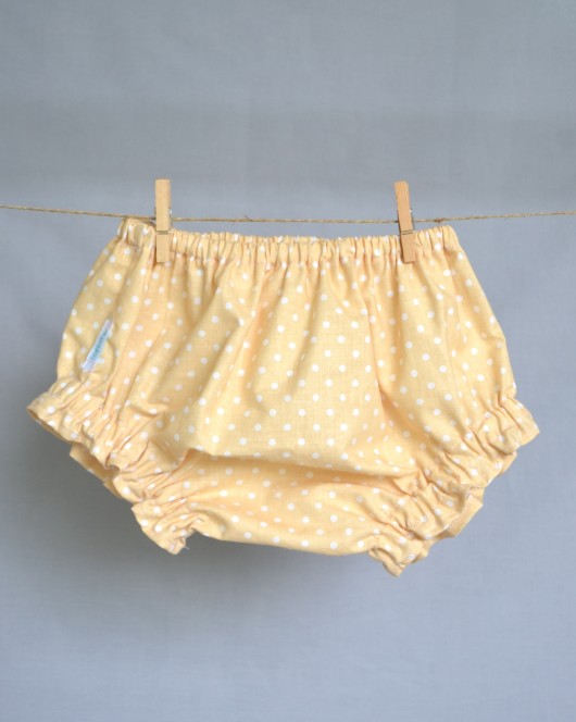 Pantalonki/bloomersy beżowe w groszki Infante
