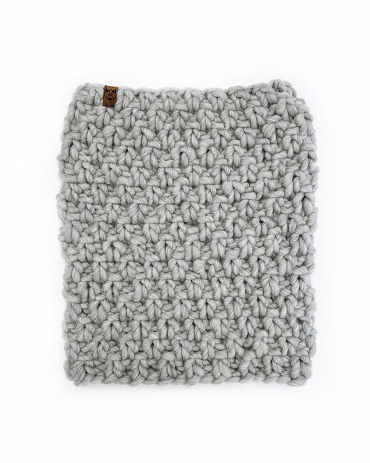 szale damskie Jasnoszary szalik typu komin z grubej wełny peruwiańskiej