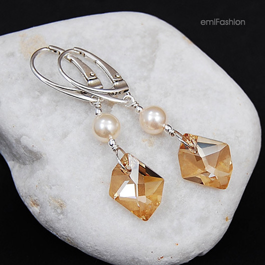 Kryształ Swarovski Cosmic Gold Shadow z Perłą MAREMI Jewelry