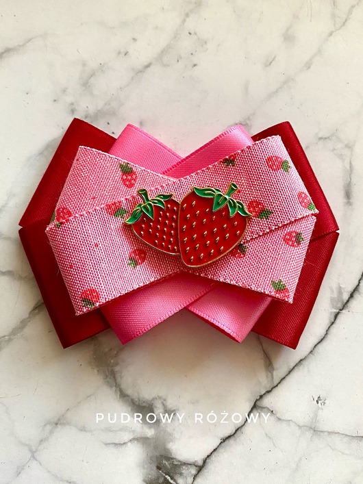broszki Brosza z Truskawkami Kolekcja Limitowana FRUIT Nowość