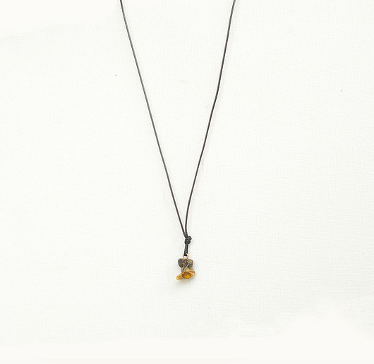 wisiory Wisiorek z bursztynem No 2