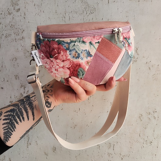 saszetka nerka Nerka półksiężyc unikat miłość