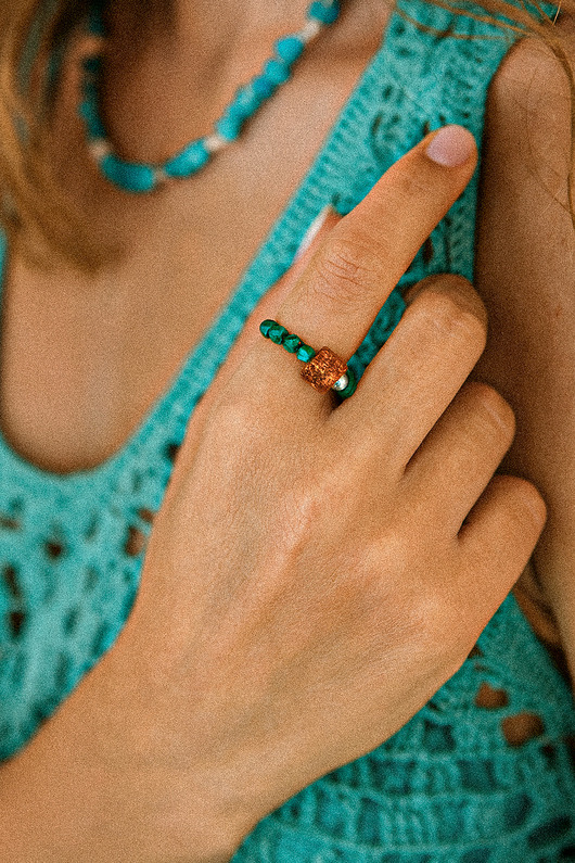 pierścionki elastyczne Pierścionek elastyczny z bursztynem i malachitem