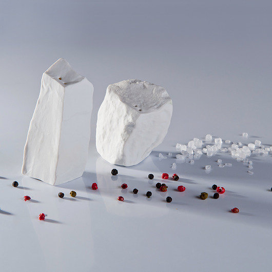 pojemniki kuchenne Rock & Salt zestaw na sól i pieprz / biała porcelana