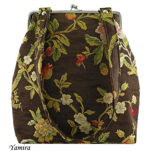mieści A4 - Torebka XXL - flowers on brown yamira