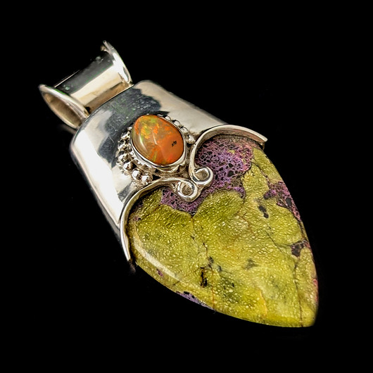 wisiory Atlantysyt i opal