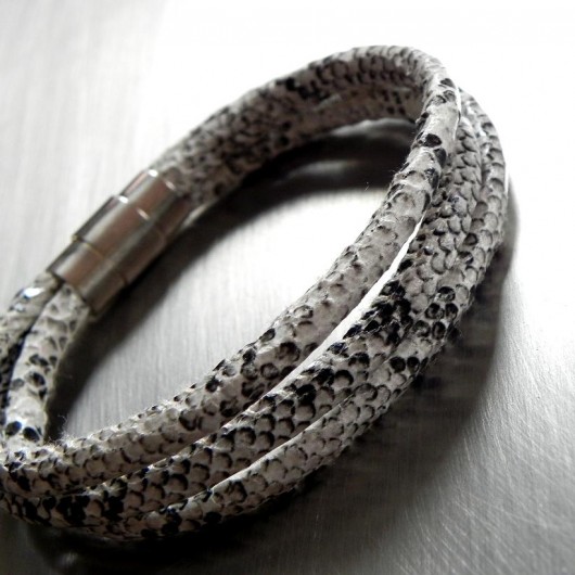 white snake Lahovska