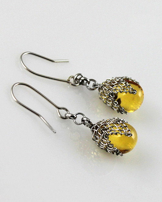 kolczyki wire wrapping Miodowe w siateczce - kolczyki (lub klipsy)