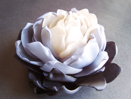 TRZY KOLORY SundayRose