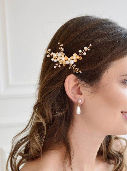 Ślubne ozdoby do włosów Grzebyk z perłami Swarovskiego Vega