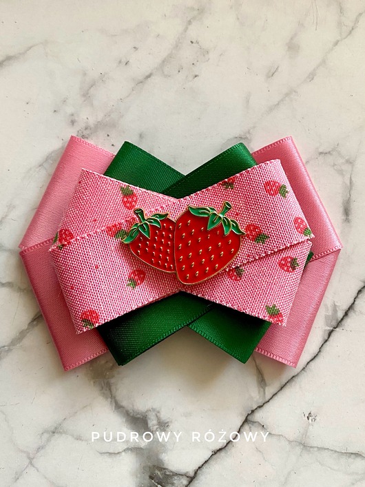 broszki Brosza z Truskawkami Kolekcja Limitowana  FRUIT Nowość