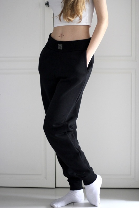 spodnie dresowe damskie Joggery czarne