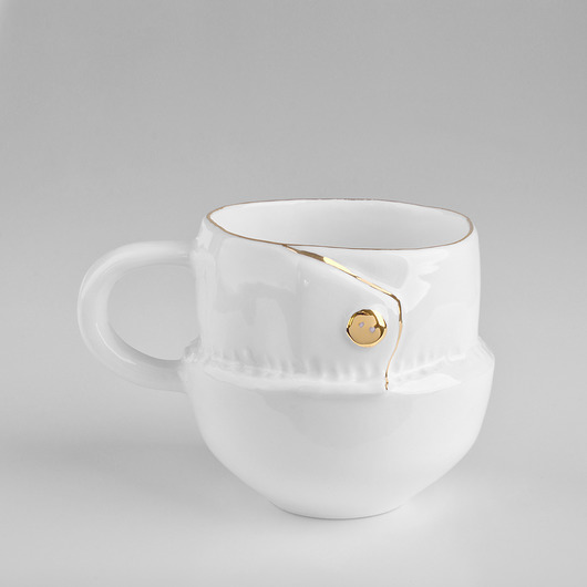 kubki i filiżanki Porcelanowa Filiżanka w Ubranku