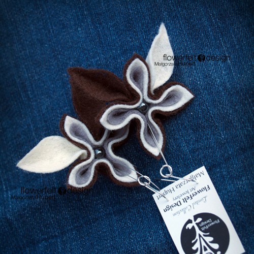 brown::ecru::grey:: FlowerFelt Design