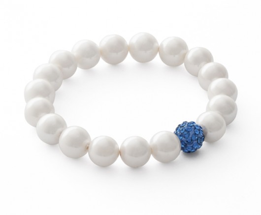 White peal with discoball pendant. Lavoga