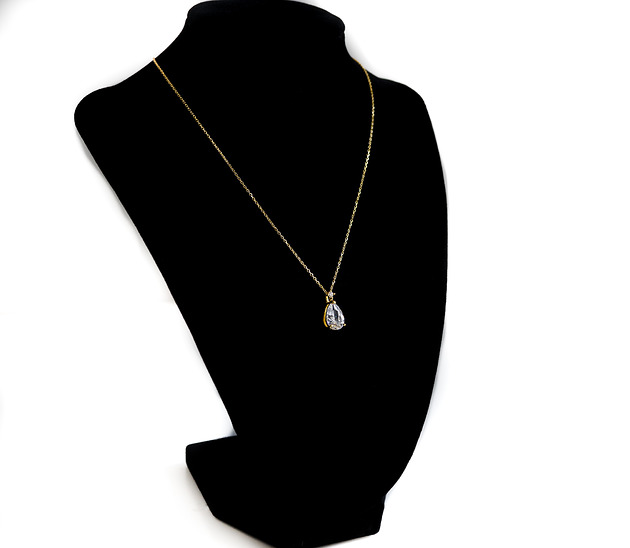 Naszyjnik z cyrkonią w kształcie łezki VENA Jewellery