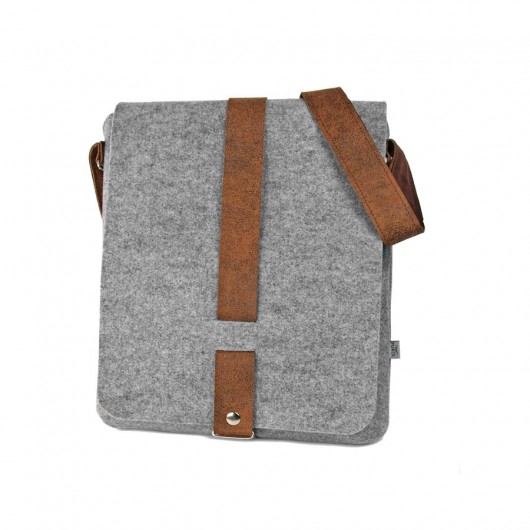 Designerska teczka z filcu boy toffi purol design