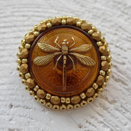 shiny buttons ::dragonfly:: Made by Magda