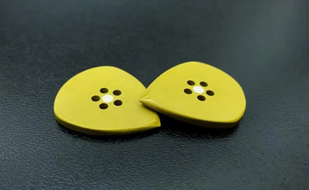 akcesoria różne High quality handmade guitar picks made of torlon in shape of flow & jazz xl