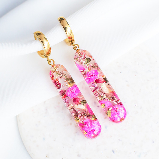 kolczyki z żywicy Kolczyki z kompozycją kwiatową